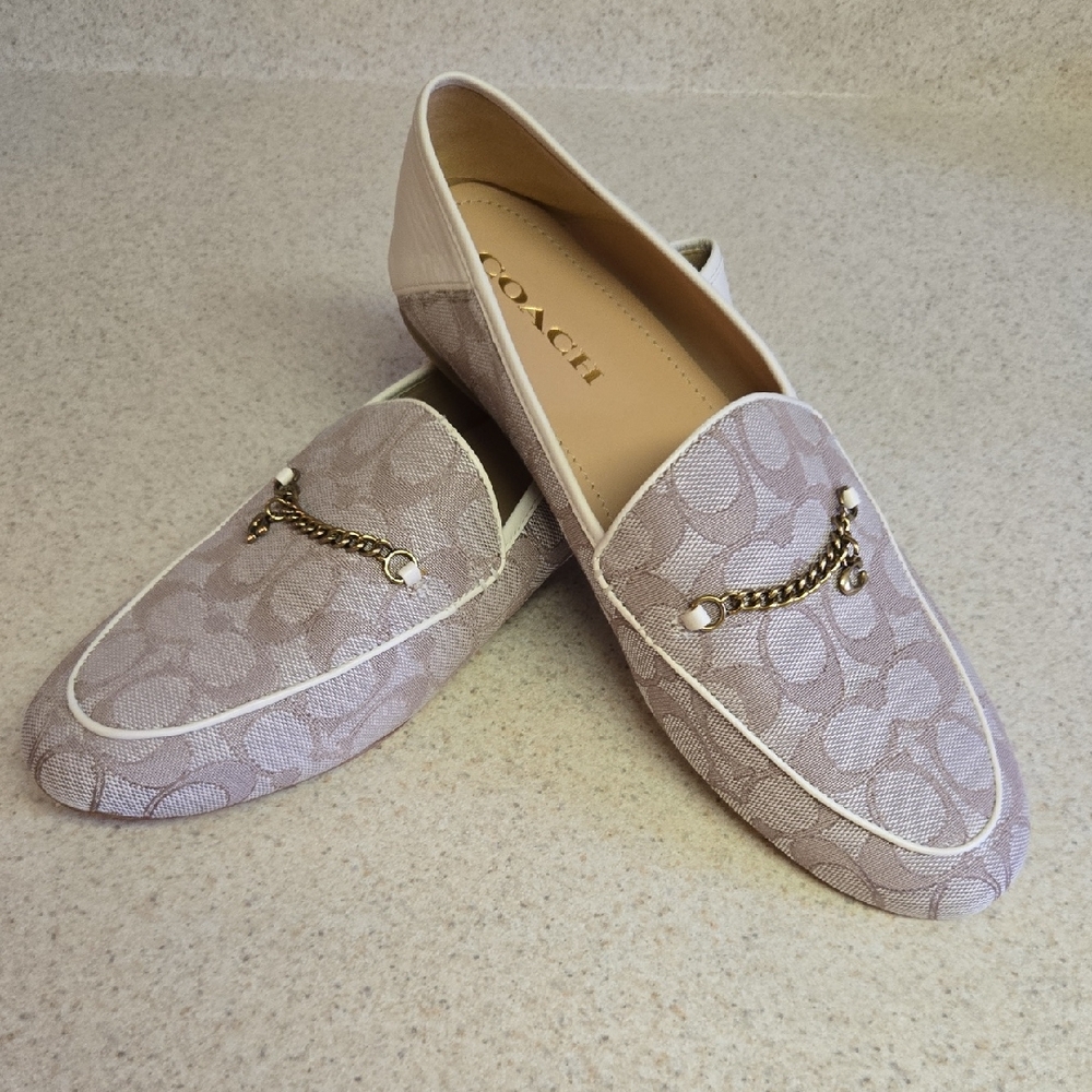 Coach Women's Chain Accent Loafers - Cream and Tan